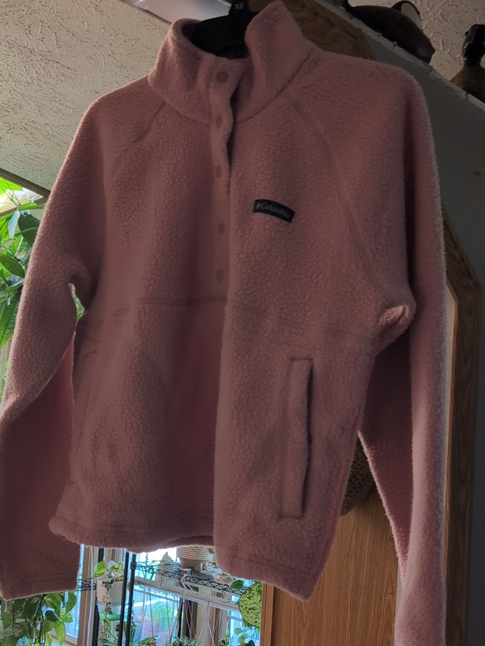 Columbia New & New Style Women's Light Pink Teddy Fleece Snap Pullover. Small